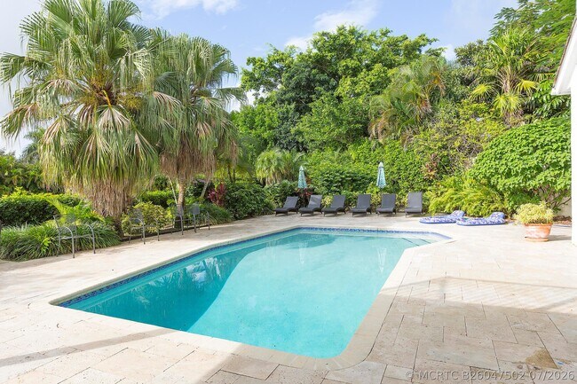 Building Photo - 2905 Polo Island Dr