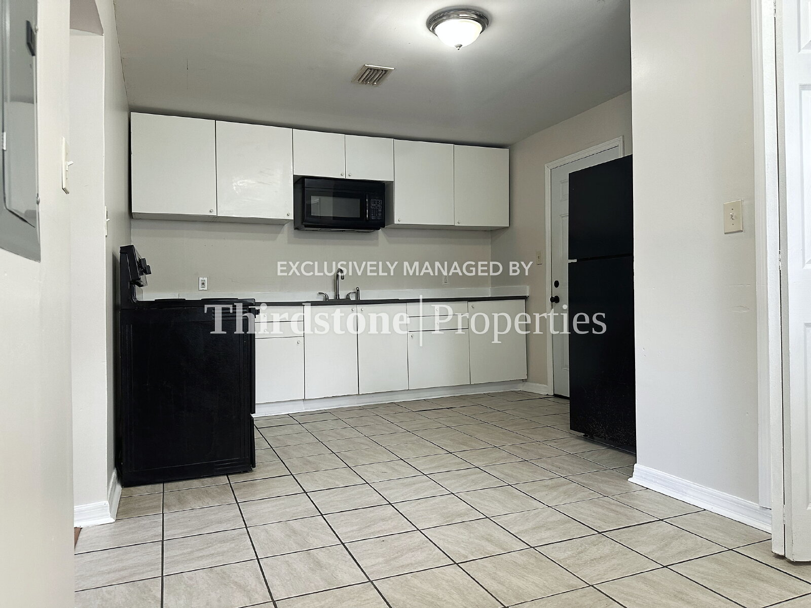 Building Photo - 1173 W 27th St