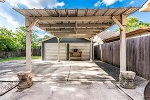 Building Photo - 231 Cody St