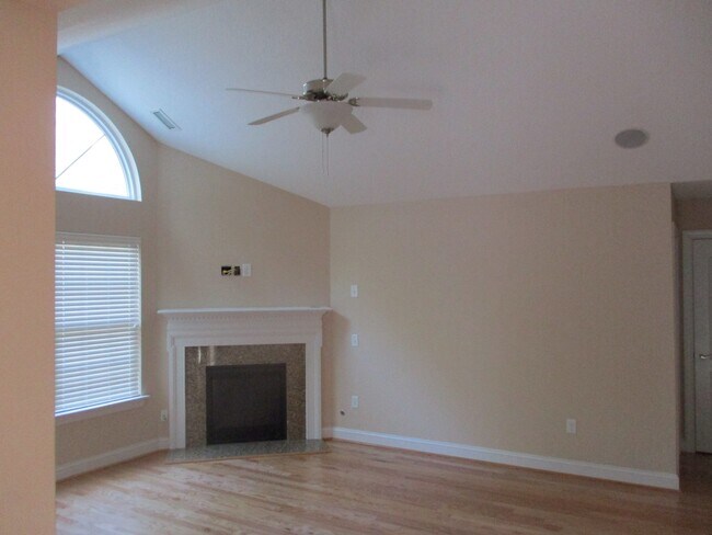 Building Photo - 3228 Pristine View