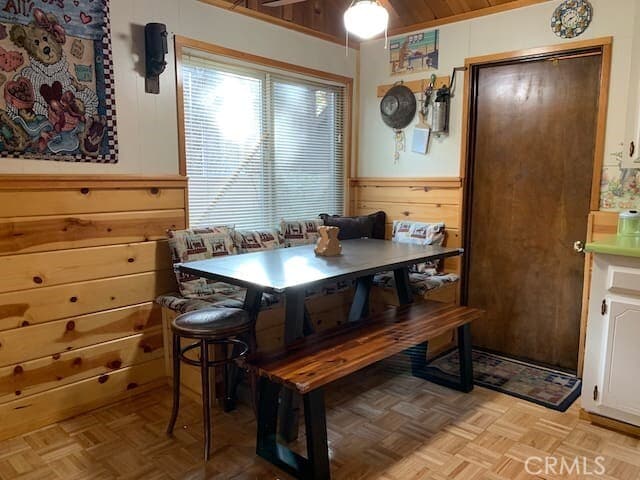 Building Photo - 925 Anita Ave