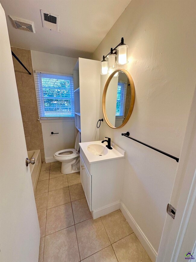 Building Photo - 108 Smith Pl