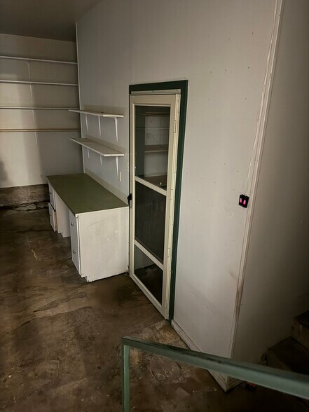 Building Photo - 2210 Robinwood Ln