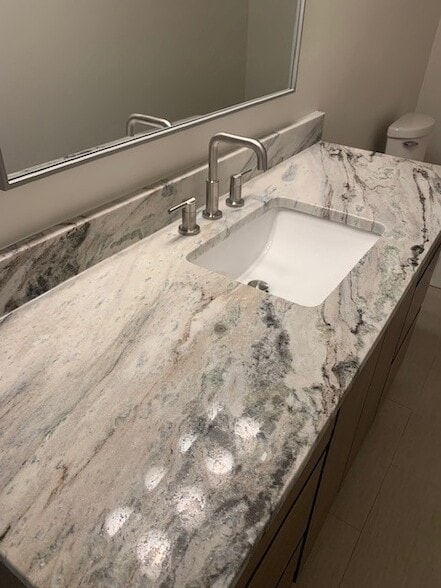 Building Photo - 326 W Main St