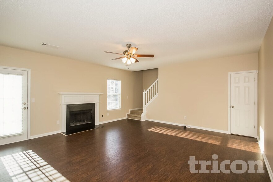 Building Photo - 2040 Smithfield Ave