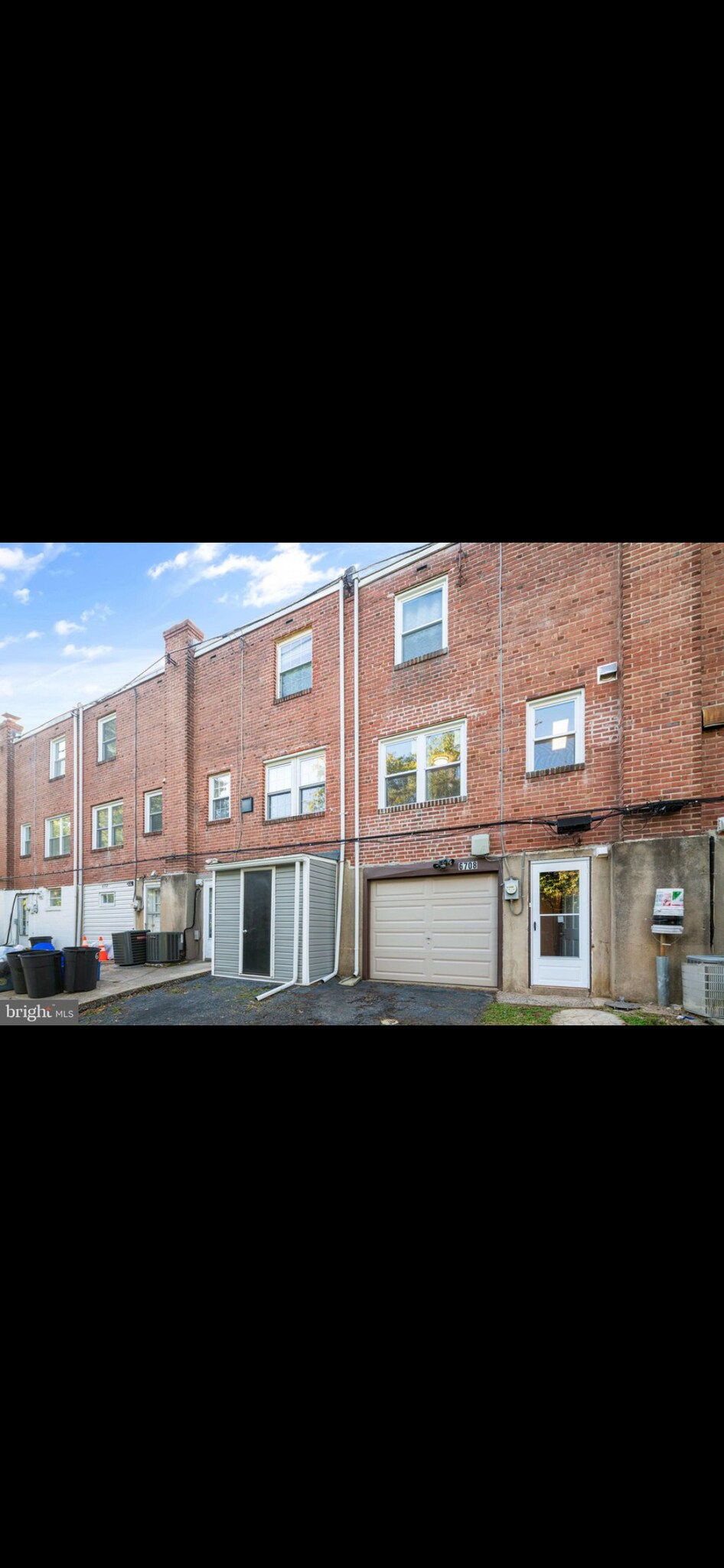 Building Photo - 6708 Montgomery Ave