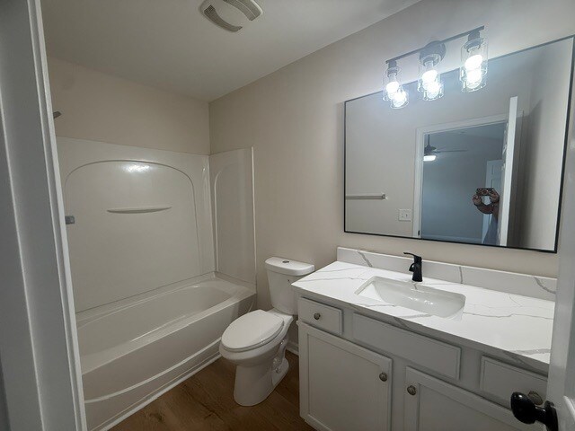 Building Photo - 116 Goldfinch Ave