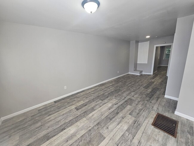 Building Photo - 46 N Hartley St