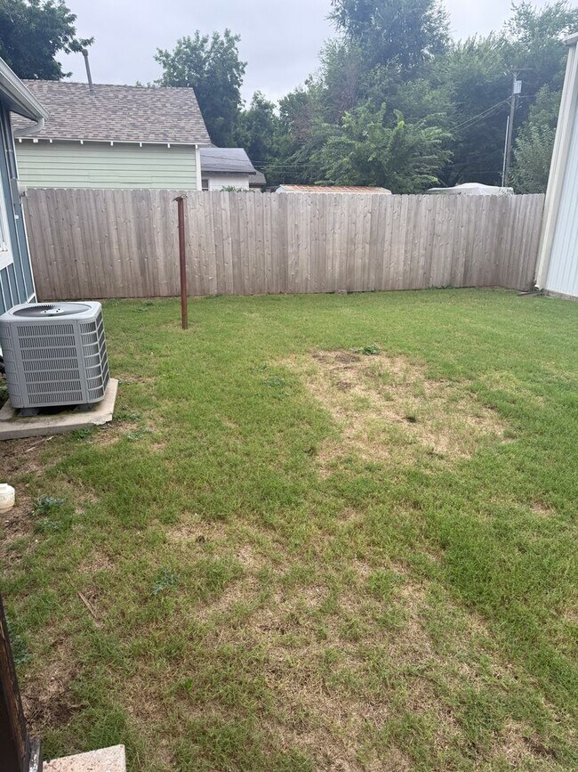 Building Photo - Charming 2-Bedroom Home for Lease – El?Reno, OK