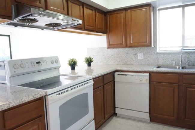 Building Photo - 9983 W Atlantic Blvd