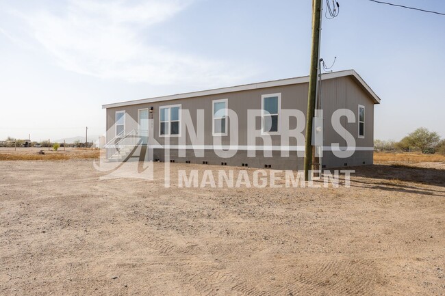 Building Photo - 17727 W Salvatore Ln