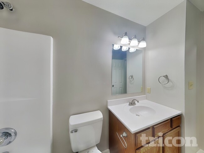 Building Photo - 4831 Dietzen Blvd