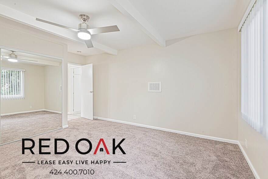 Building Photo - 1375 W San Bernardino Rd