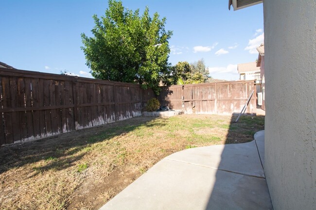 Building Photo - 12032 Weeping Willow Ln