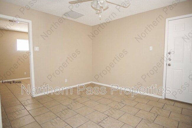 Building Photo - 8604 Lawson St