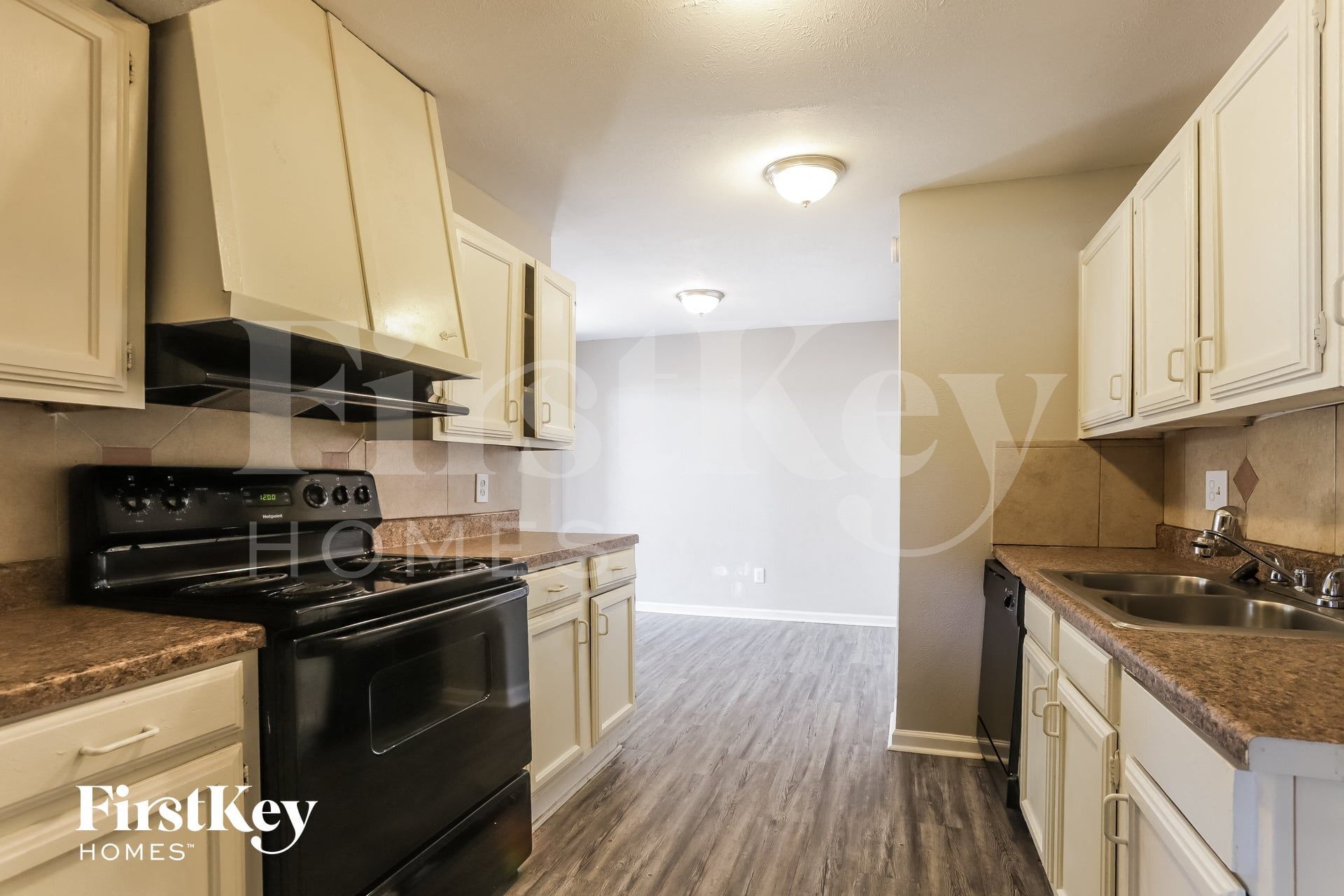 Building Photo - 24011 Reagon Canyon Dr