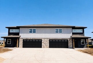 Building Photo - Brand New 3 Bedroom Duplex
