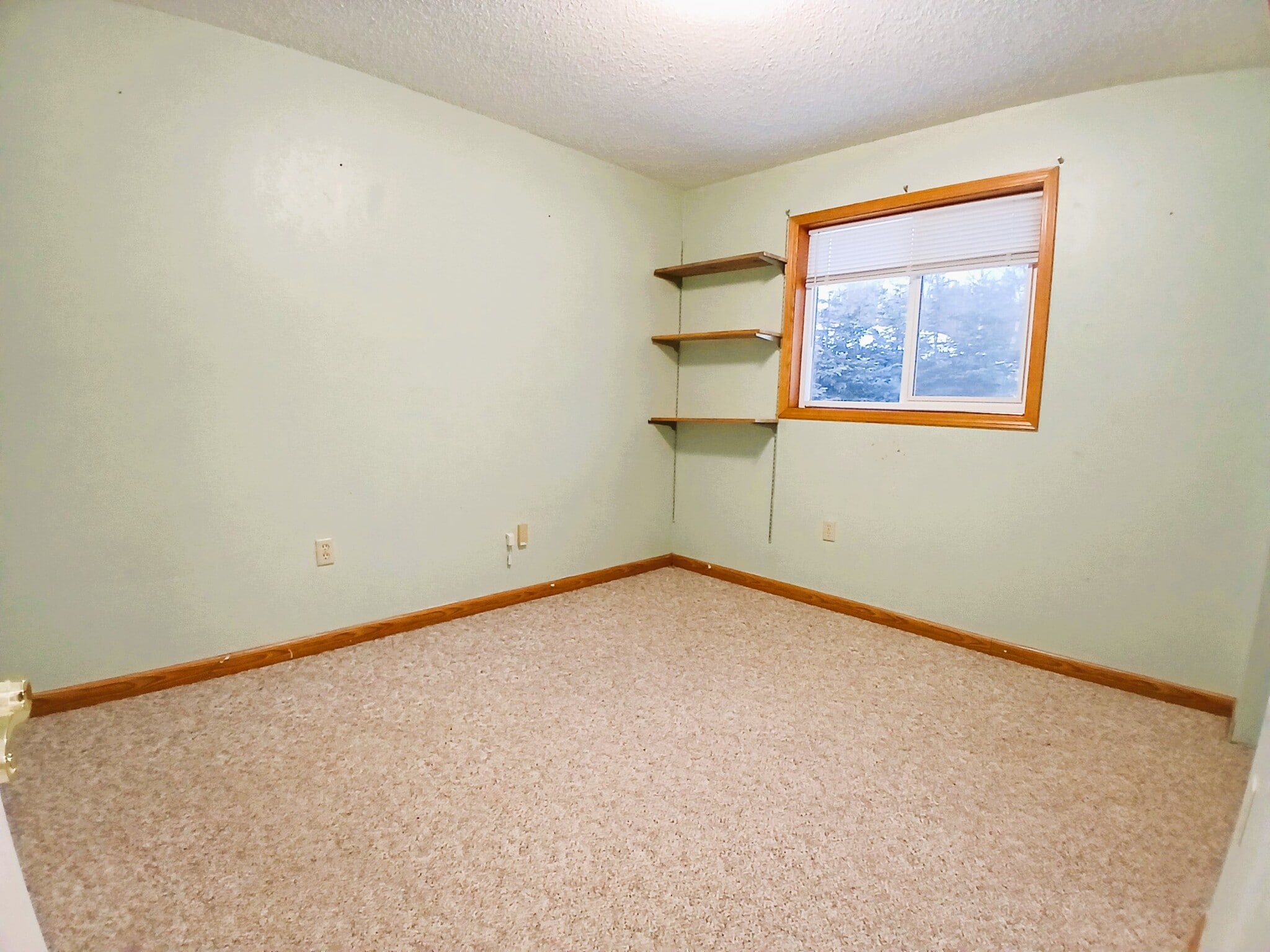 upstairs 2nd bed - 15160 E Robin Ln