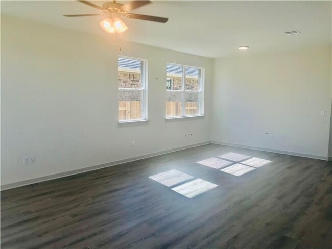 Building Photo - 14013 Mcarthur Dr