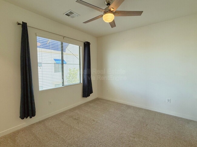 Building Photo - 2511 W Queen Creek Rd