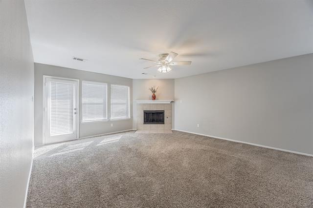 Building Photo - 2831 Grandview Dr