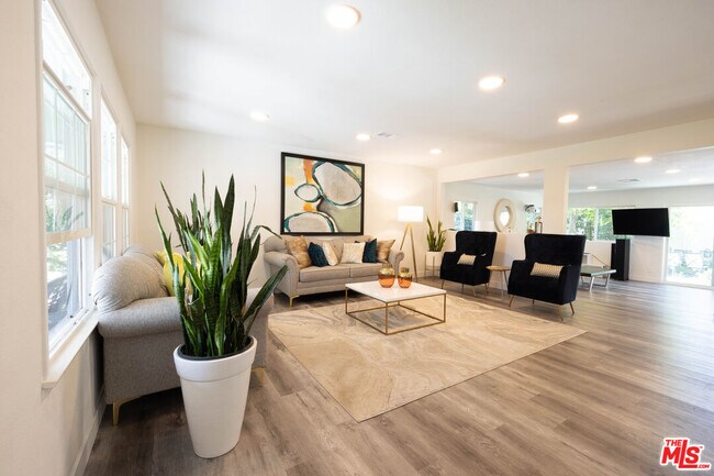 Primary Photo - 19119 Sylvan St