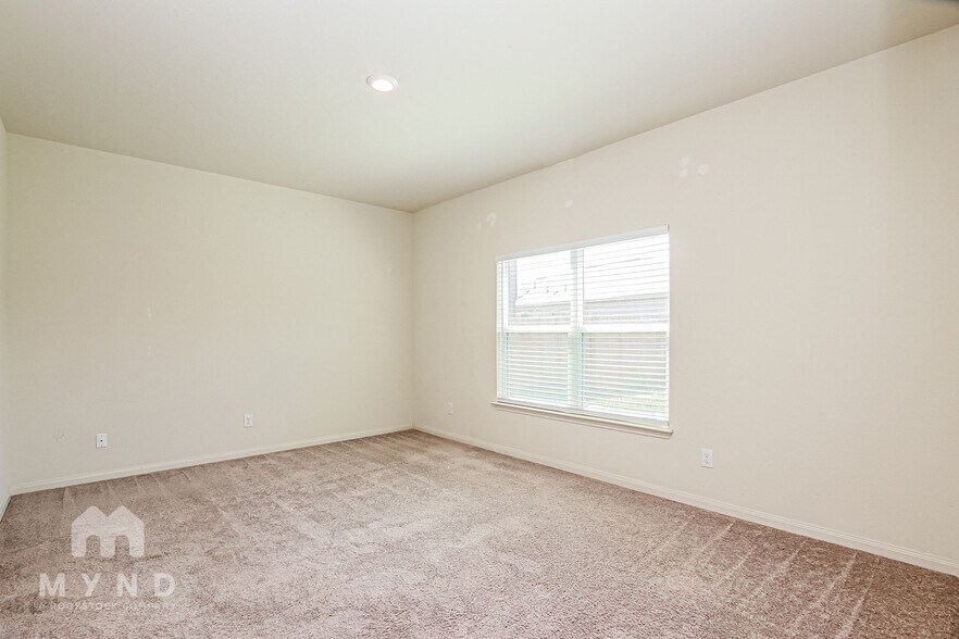 Building Photo - 105 Pettigrew Ct