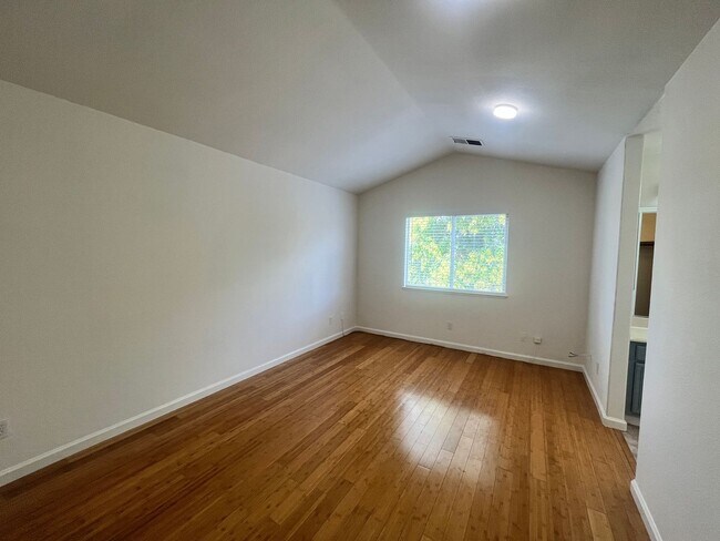 Building Photo - Beautiful 3-Bedroom Home for Rent – Prime ...