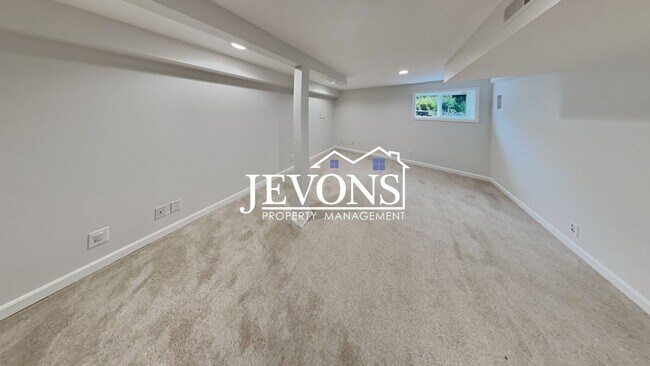 Building Photo - Beautiful single-family home in Seattle