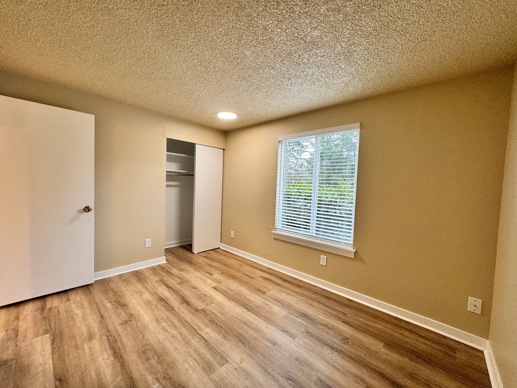 Building Photo - 5026 S 58th St