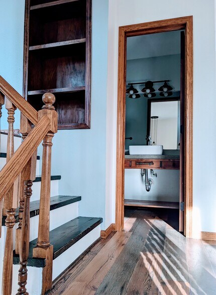 Main level half bathroom - 2114 Laforest Ave