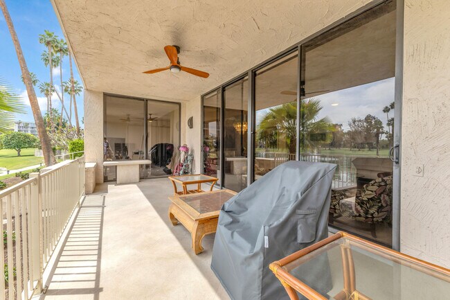 Building Photo - 910 Island Dr