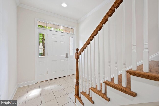 Building Photo - 8377 Broderick Cir