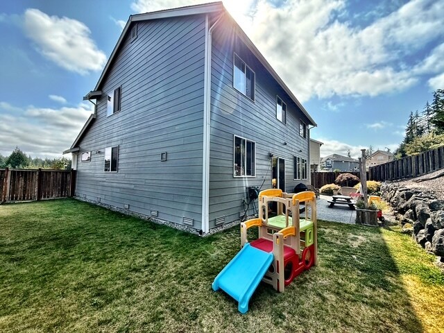 Building Photo - 2698 NE Noll Valley Loop