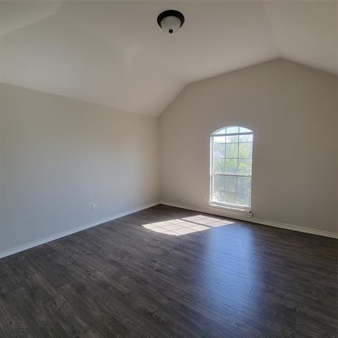 Building Photo - 5400 Meadow Valley Dr
