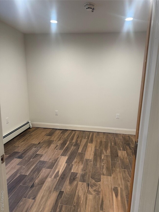 Building Photo - 106 Hempstead Turnpike