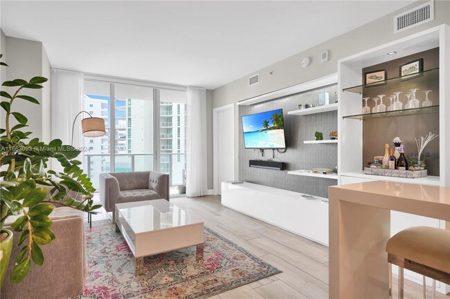 Living Area - 1300 Brickell Bay Dr