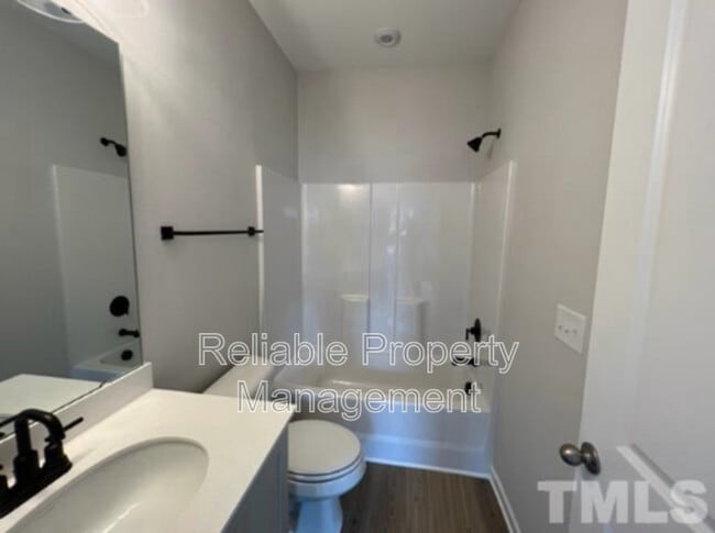 Building Photo - 3311 Oak Pass Dr