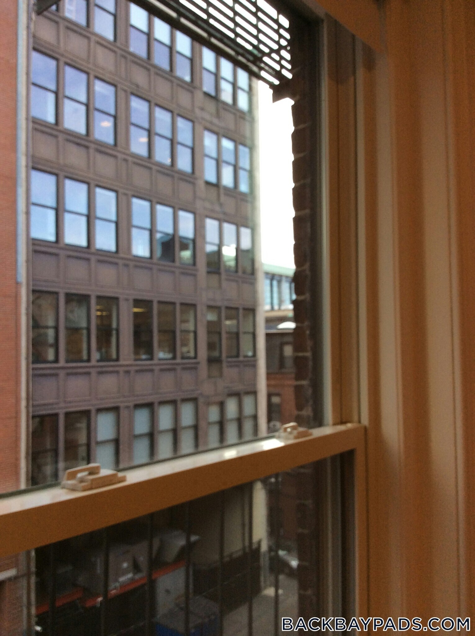 Building Photo - 272 Newbury St