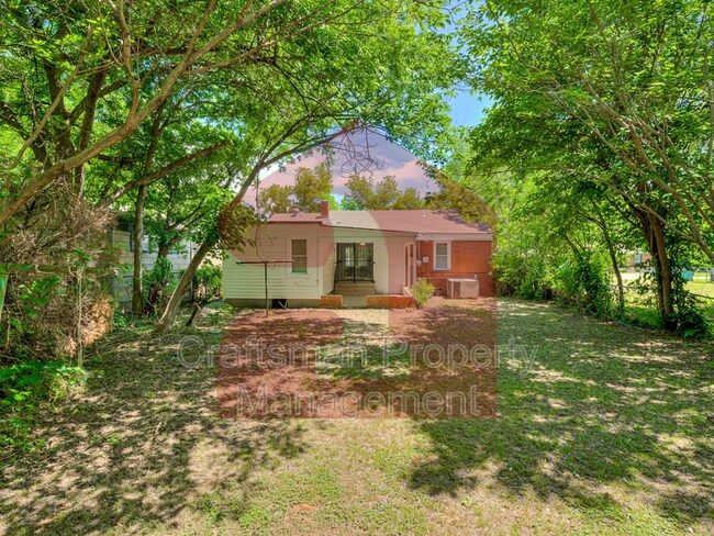 Building Photo - 1201 Carverdale Dr