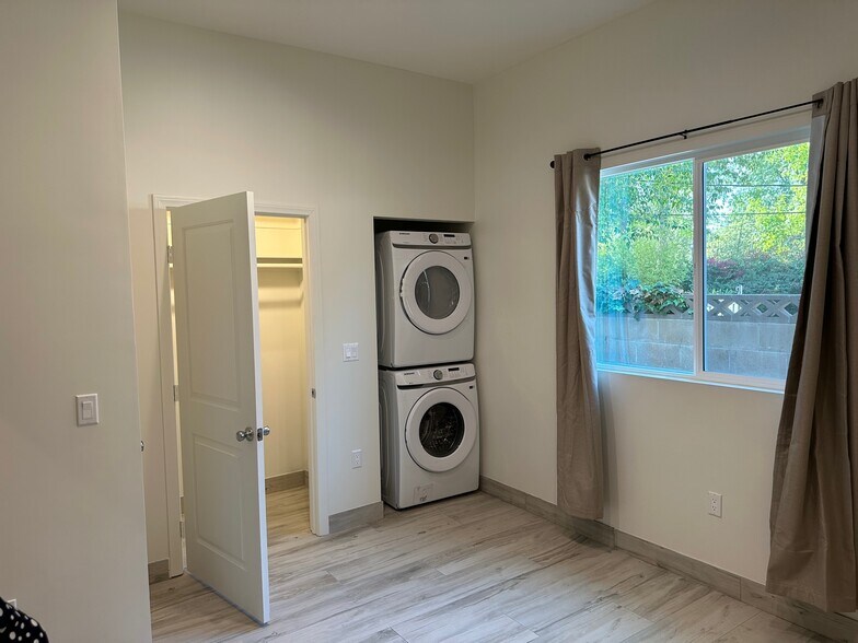 Bedroom - 23110 1/2 Mulholland Dr