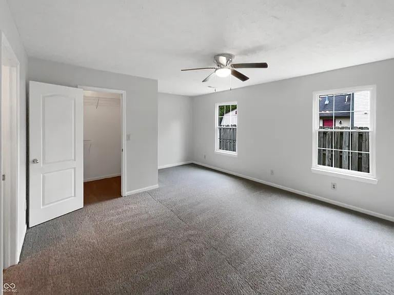 Building Photo - 930 Eagle Brook Dr