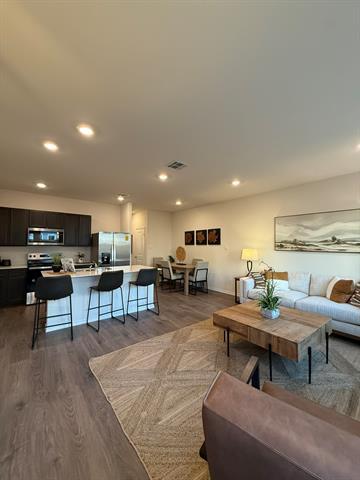 Building Photo - 323 Clematis St