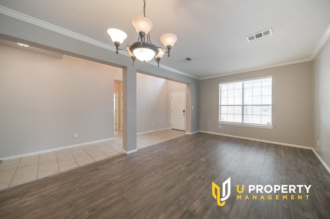Building Photo - Location! Location! Two bedrooms downstair...
