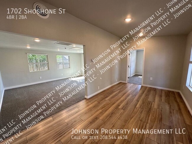 Building Photo - 1702 Shoshone St