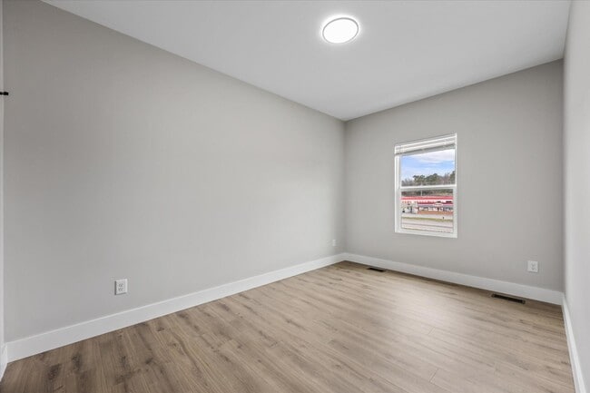 Building Photo - 8302 Lobelia Ln