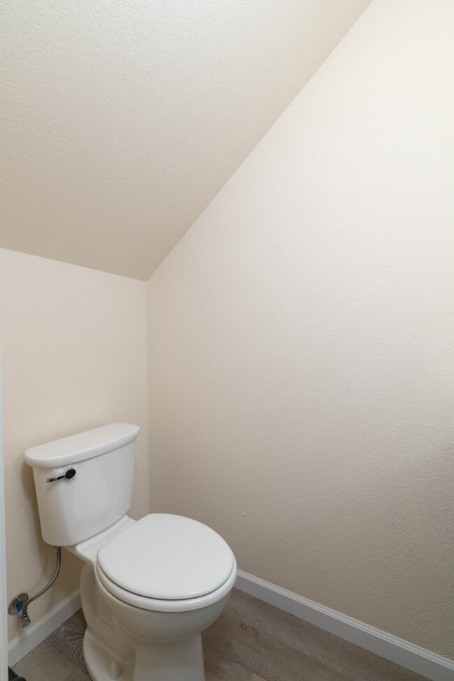 Building Photo - 936 Warrior Hill Dr