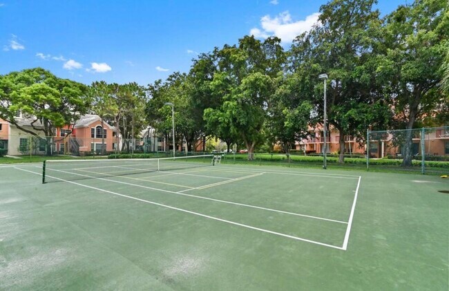 Building Photo - 1055 Crystal Way