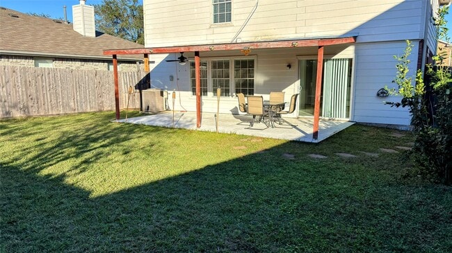 Building Photo - 5819 W Harrow Dr