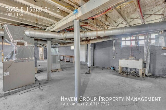 Building Photo - 3652 E 153rd St